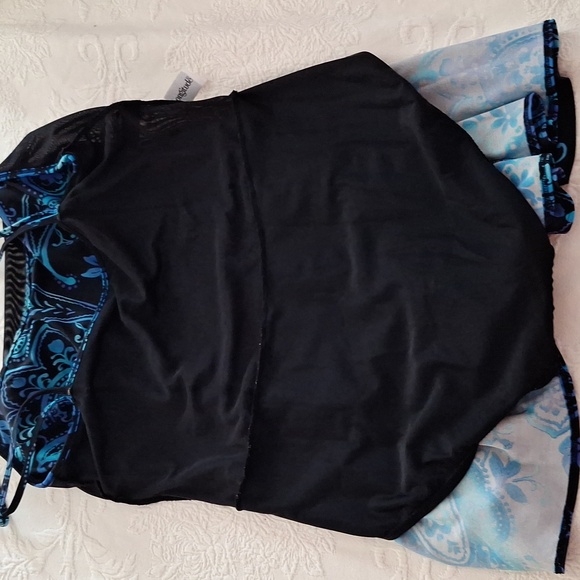 Longitude Black and Blue Paisley One Piece - Picture 5 of 8